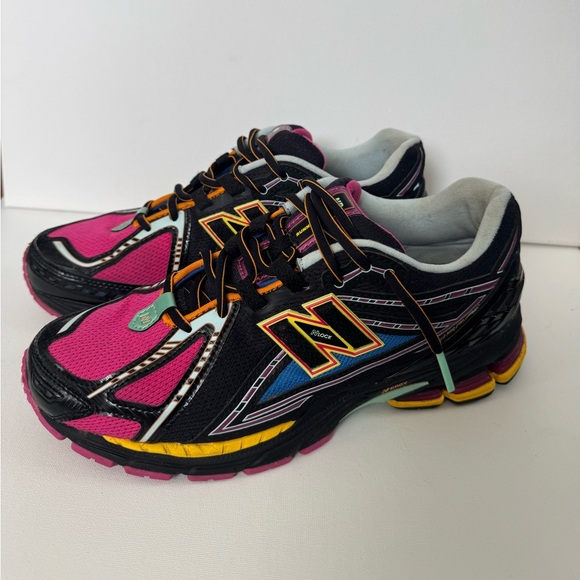 Men’s New Balance 1906R Neon Nights Sneakers Size 8 Gently Used - Picture 1 of 16